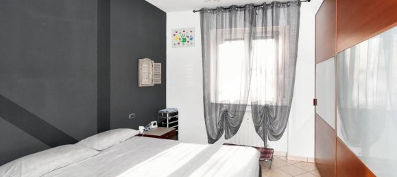 3 bedrooms Apartment in Legnano, Italy No. 17350 11