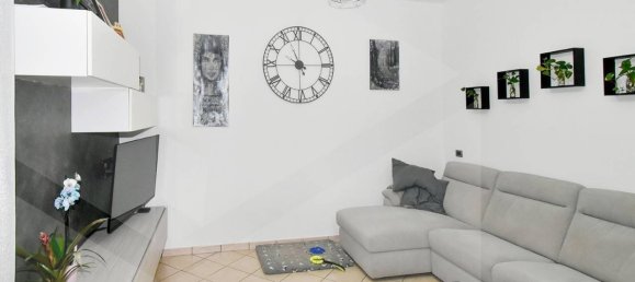 3 bedrooms Apartment in Legnano, Italy No. 17350 4