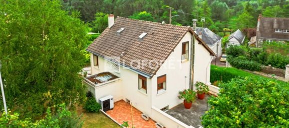 5 bedrooms House in Truyes, France No. 251463 9