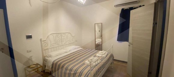 3 rooms Apartment in Bari, Italy No. 20495 6
