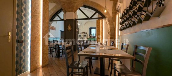 Imóvel comercial de 5 divisões em Gubbio, Italy N.º 307776 7