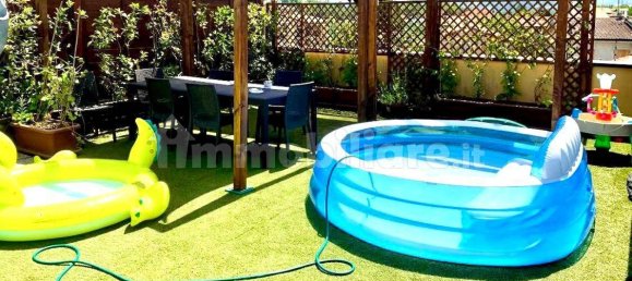 Penthouse T4 em Rubiera, Italy N.º 344994 3