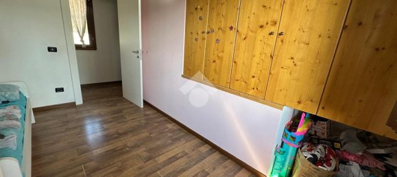 2 bedrooms House in Motta Visconti, Italy No. 353083 14