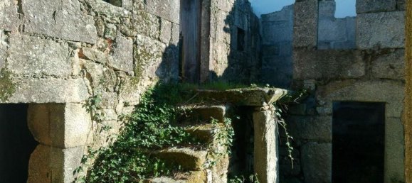 3 bedrooms House in Seixo da Beira, Portugal No. 80456 2