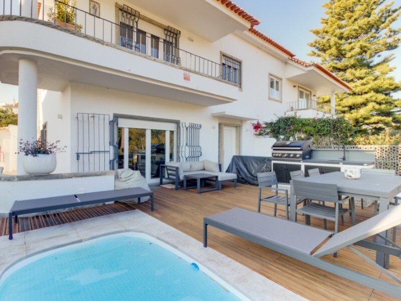 5 bedrooms Villa in Oeiras, Portugal No. 162607