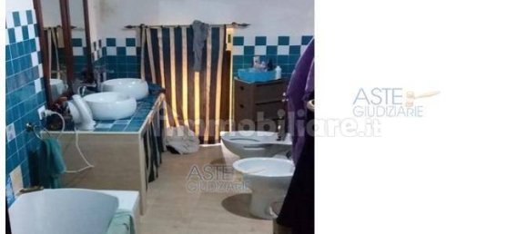5 rooms Apartment in Massarosa, Italy No. 280816 9