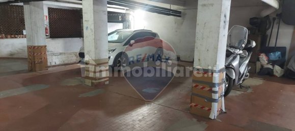 Apartamento de 3 dormitorios en Genoa, Italy No. 41545 37