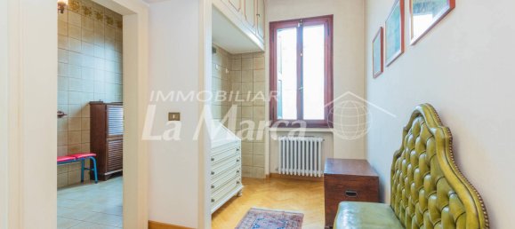 Вилла с 4 спальнями в Тревизо, Италия № 77543 22