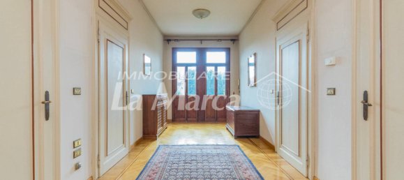 Вилла с 4 спальнями в Тревизо, Италия № 77543 27