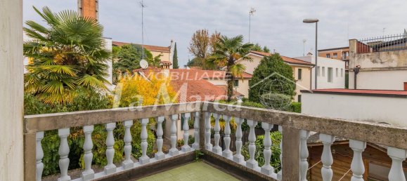 Вилла с 4 спальнями в Тревизо, Италия № 77543 7