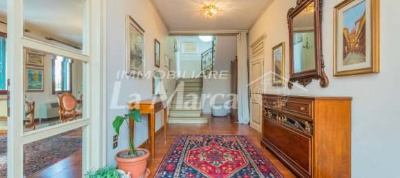 Вилла с 4 спальнями в Тревизо, Италия № 77543 14