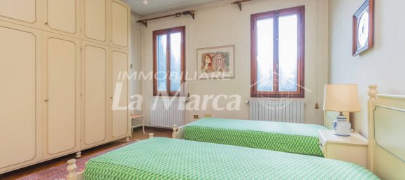 Вилла с 4 спальнями в Тревизо, Италия № 77543 24