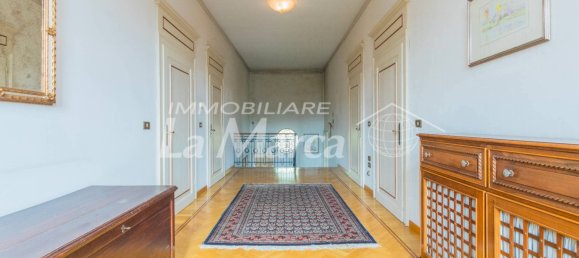 Вилла с 4 спальнями в Тревизо, Италия № 77543 26