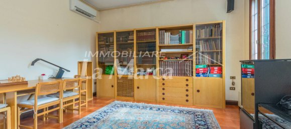 Вилла с 4 спальнями в Тревизо, Италия № 77543 17