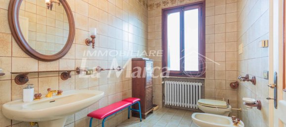 Вилла с 4 спальнями в Тревизо, Италия № 77543 28