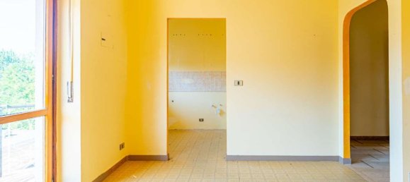 392m² Building in Orbassano, Italy No. 117969 7