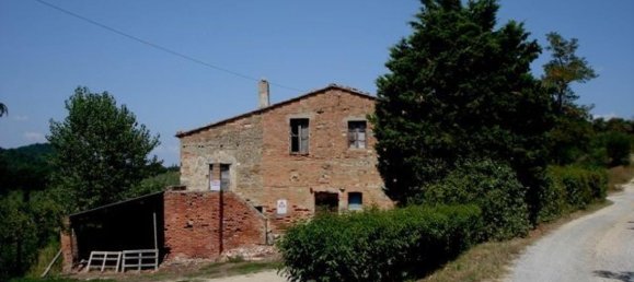 Studio in Chiusi, Italy No. 1387 5