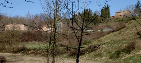 Studio in Chiusi, Italy No. 1387 10