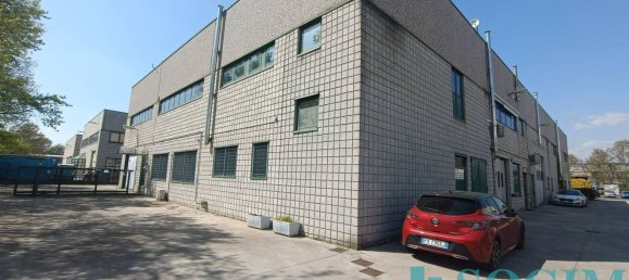 300m² Warehouse in Lurago Marinone, Italy No. 64759 4