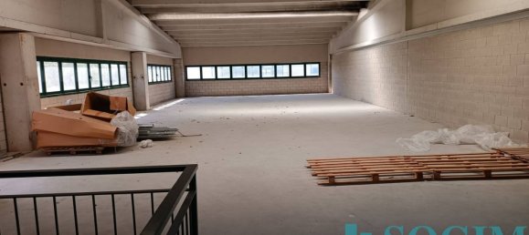 300m² Warehouse in Lurago Marinone, Italy No. 64759 16