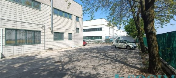 300m² Warehouse in Lurago Marinone, Italy No. 64759 2