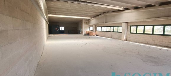 300m² Warehouse in Lurago Marinone, Italy No. 64759 10