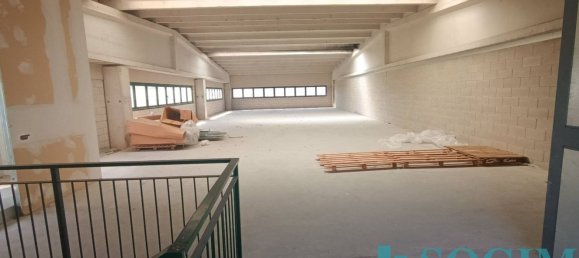 300m² Warehouse in Lurago Marinone, Italy No. 64759 15