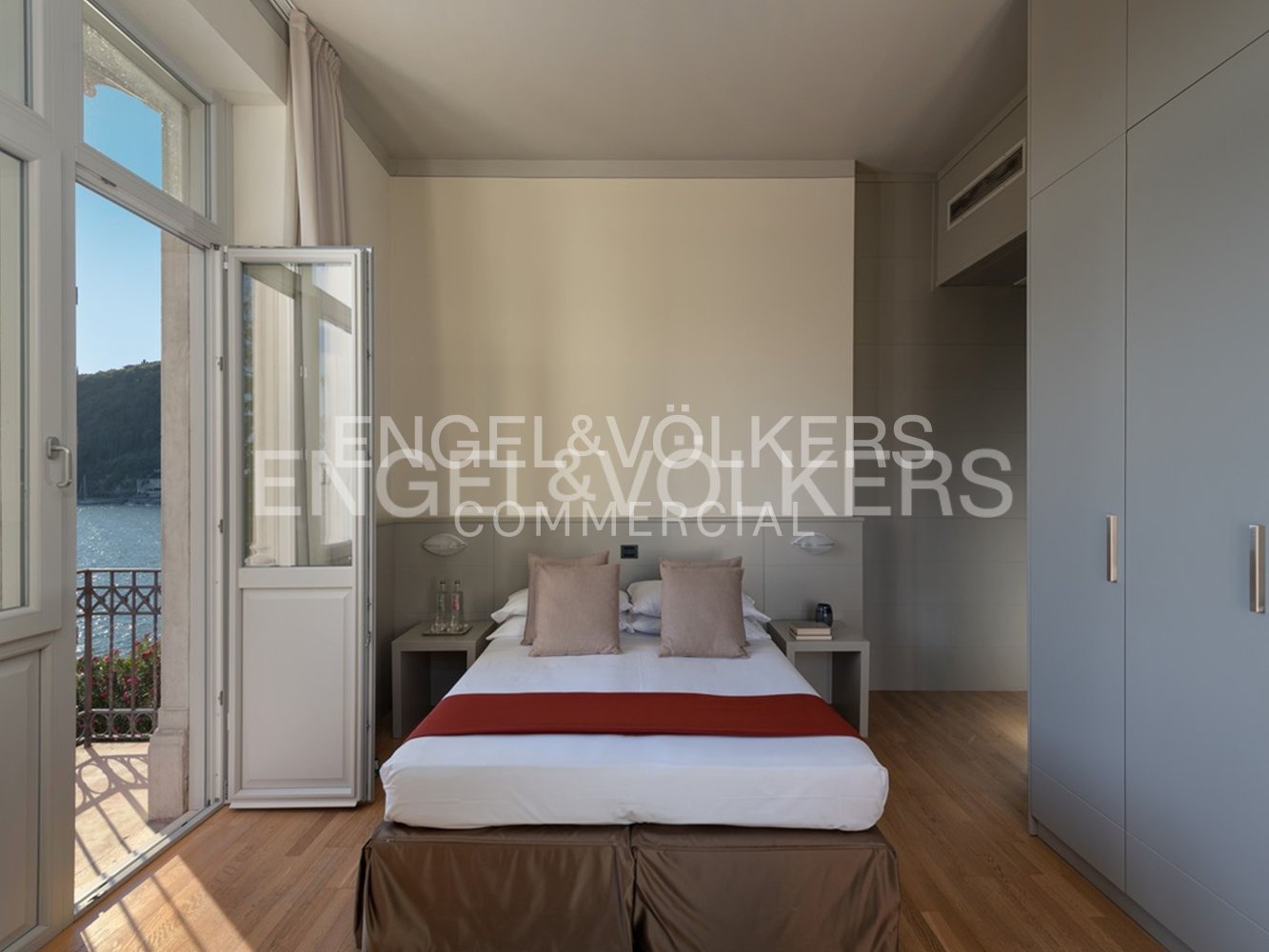Hotel in Toscolano Maderno, Italy 1900m², Nr. 68852