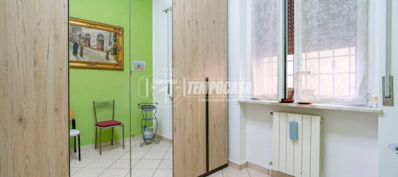 Квартира с 2 спальнями в Каронно Пертузелла, Италия № 280701 36