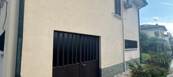 3-salle Villa à Bellinzago Lombardo, Italy No. 4207 10