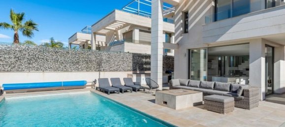 6 غرف نوم فيلا في La Zenia, Spain رقم 183589 3