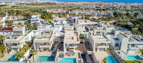 6 غرف نوم فيلا في La Zenia, Spain رقم 183589 46