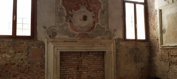 6 rooms Apartment in Vicenza, Italy No. 234532 4