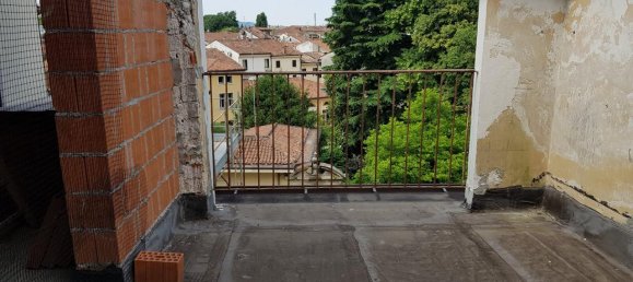 6 rooms Apartment in Vicenza, Italy No. 234532 16