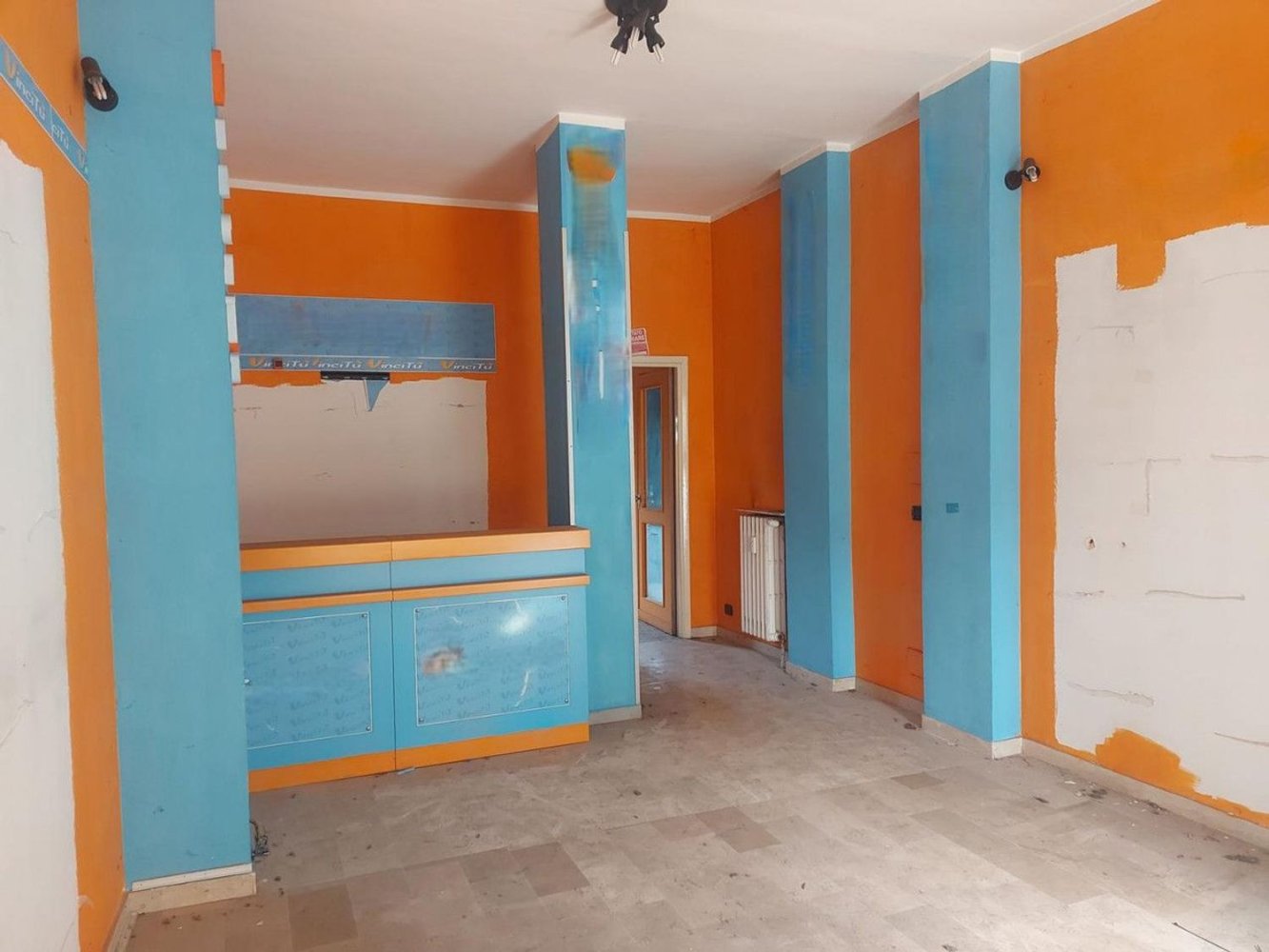 42m² Commercial property in Brandizzo, Italy No. 371469