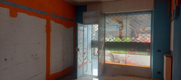 42m² Commercial property in Brandizzo, Italy No. 371469 2