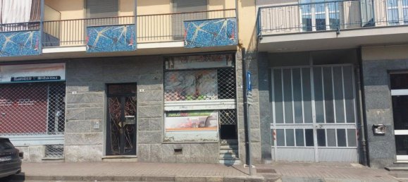 42m² Commercial property in Brandizzo, Italy No. 371469 4