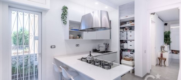 3 bedrooms Apartment in Rome, Italy No. 345687 18