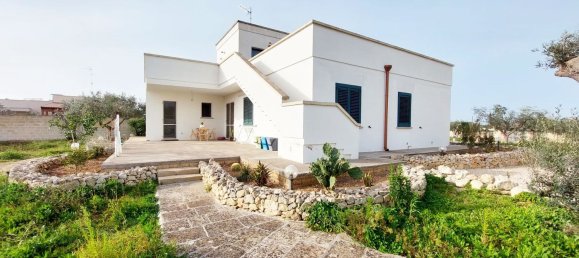 4 rooms House in Lecce, Italy No. 35433 21