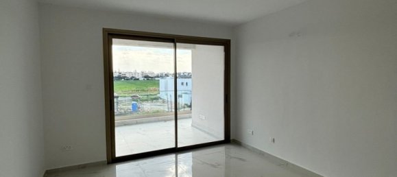 2 chambres Appartement à Larnaca, Cyprus No. 22741 4