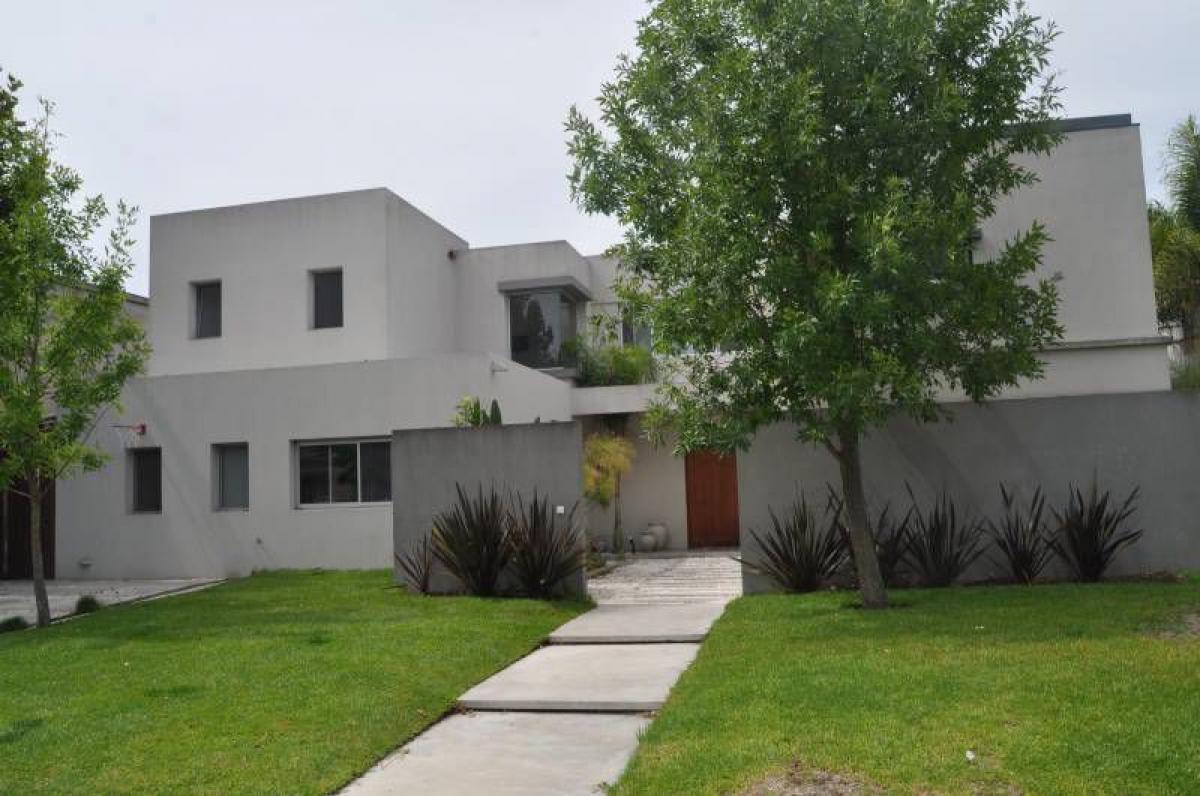 4 bedrooms House in Tigre, Argentina No. 55670