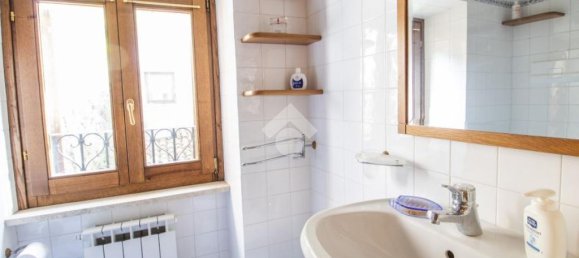 2 chambres Maison à Antrodoco, Italy No. 324728 11