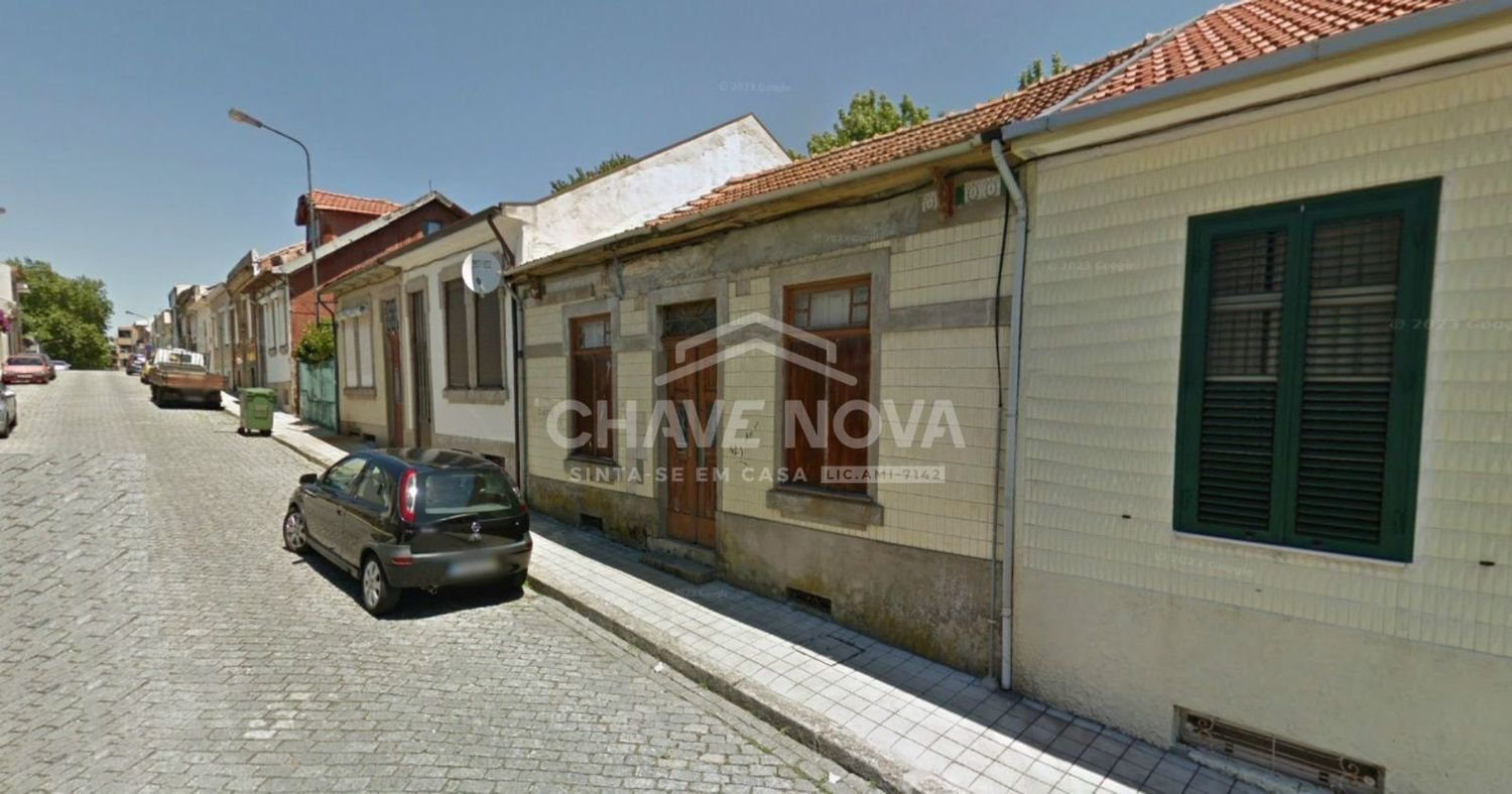 3 bedrooms House in Porto, Portugal No. 333652