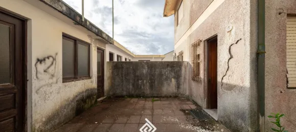 Casa de 3 dormitorios en Sao Felix da Marinha, Portugal No. 134780 2