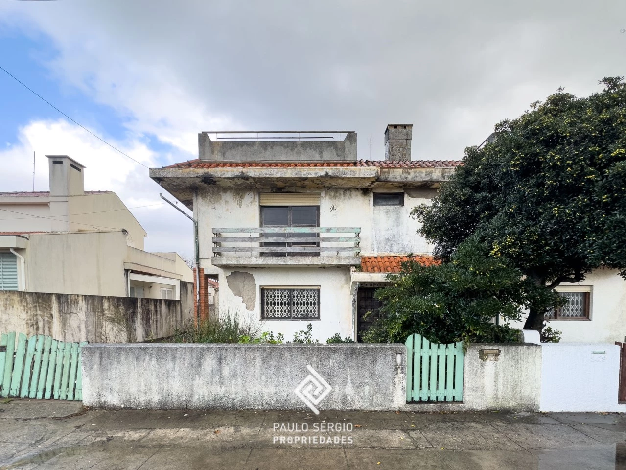 Casa de 3 dormitorios en Sao Felix da Marinha, Portugal No. 134780