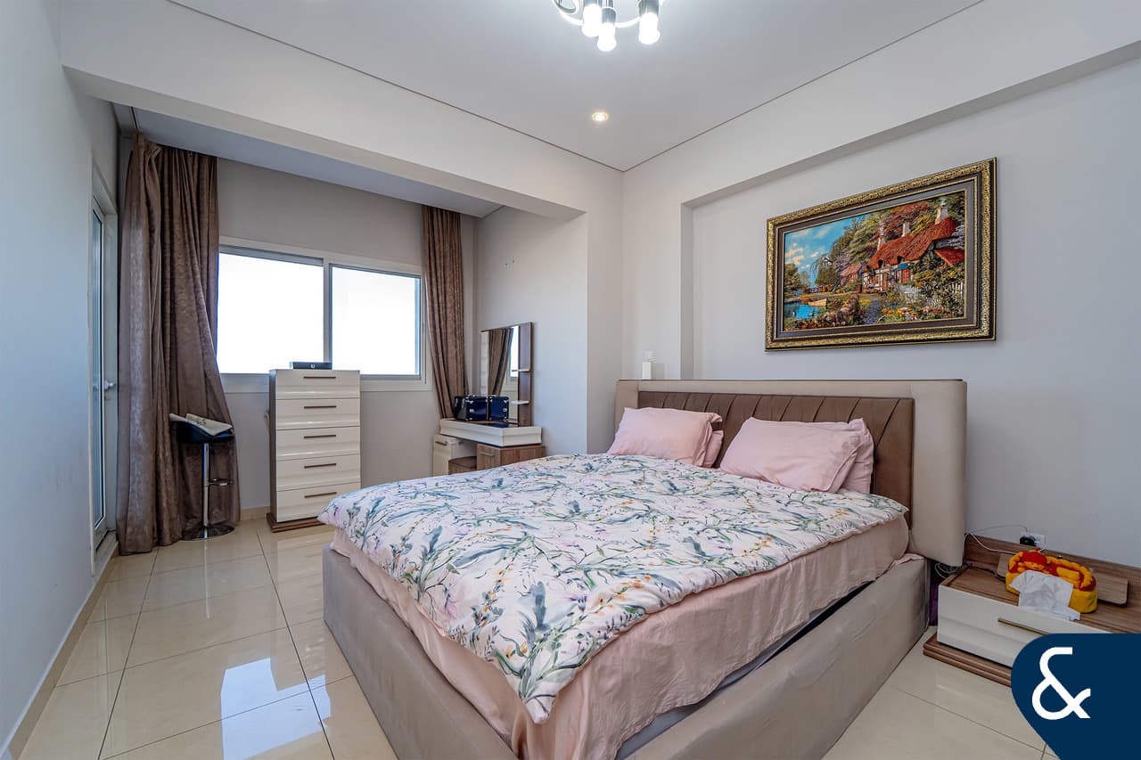 3 bedrooms Apartment in Living Legends, UAE No. 110458