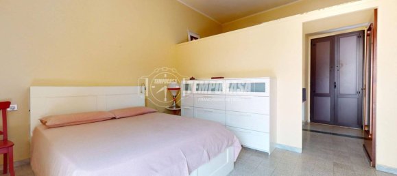 2 Schlafzimmer Haus in Bari, Italy, Nr. 301868 8