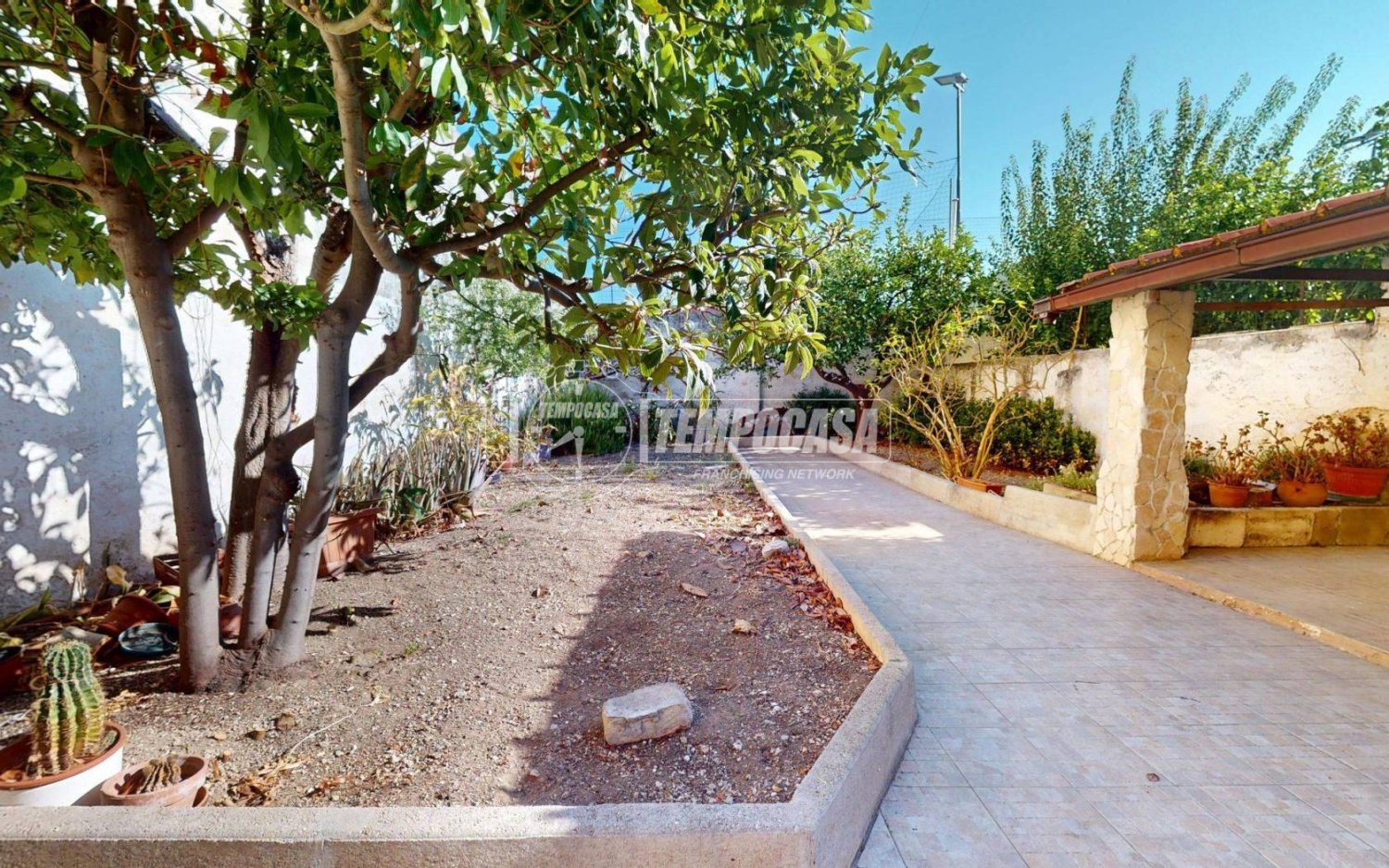 2 Schlafzimmer Haus in Bari, Italy, Nr. 301868