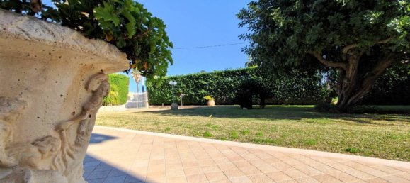 3 Schlafzimmer Villa in Augusta, Italy, Nr. 76219 26