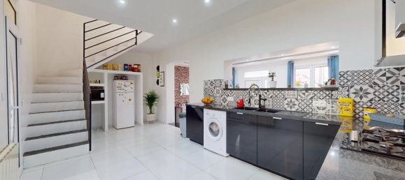 3 Schlafzimmer Haus in Montfermeil, France, Nr. 137327 14